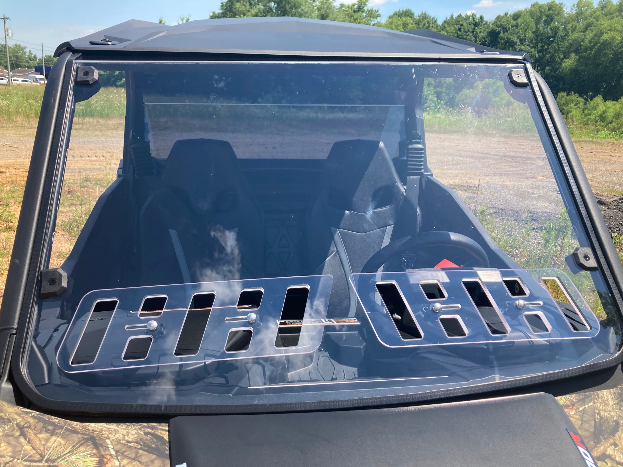 Maverick Trail & Sport Windshield Vented (Also fits 2021Up Commander