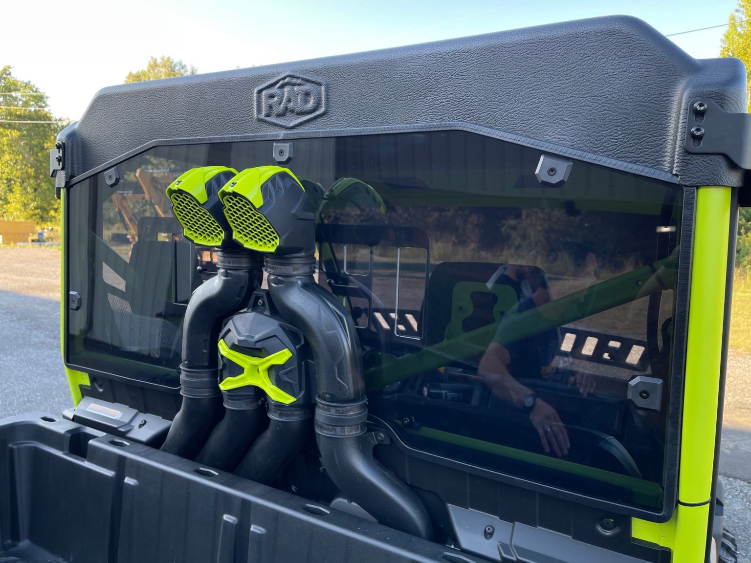 Defender XMR Rear Panel Vented & Tinted •Fits 2016Up HD8 •2017Up HD5