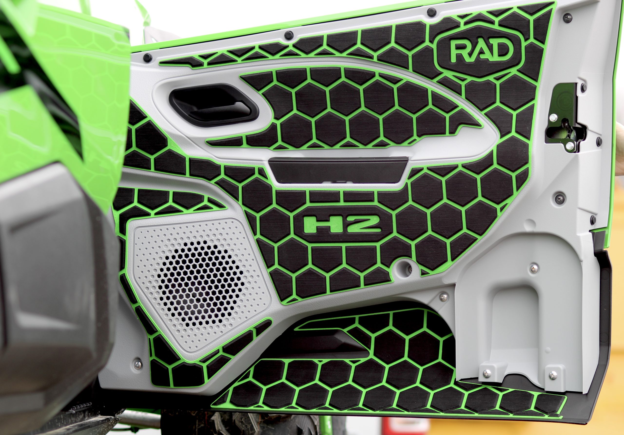 Kawasaki Teryx H2 '25 Door Panel Kit Black/Island Green - Image 3