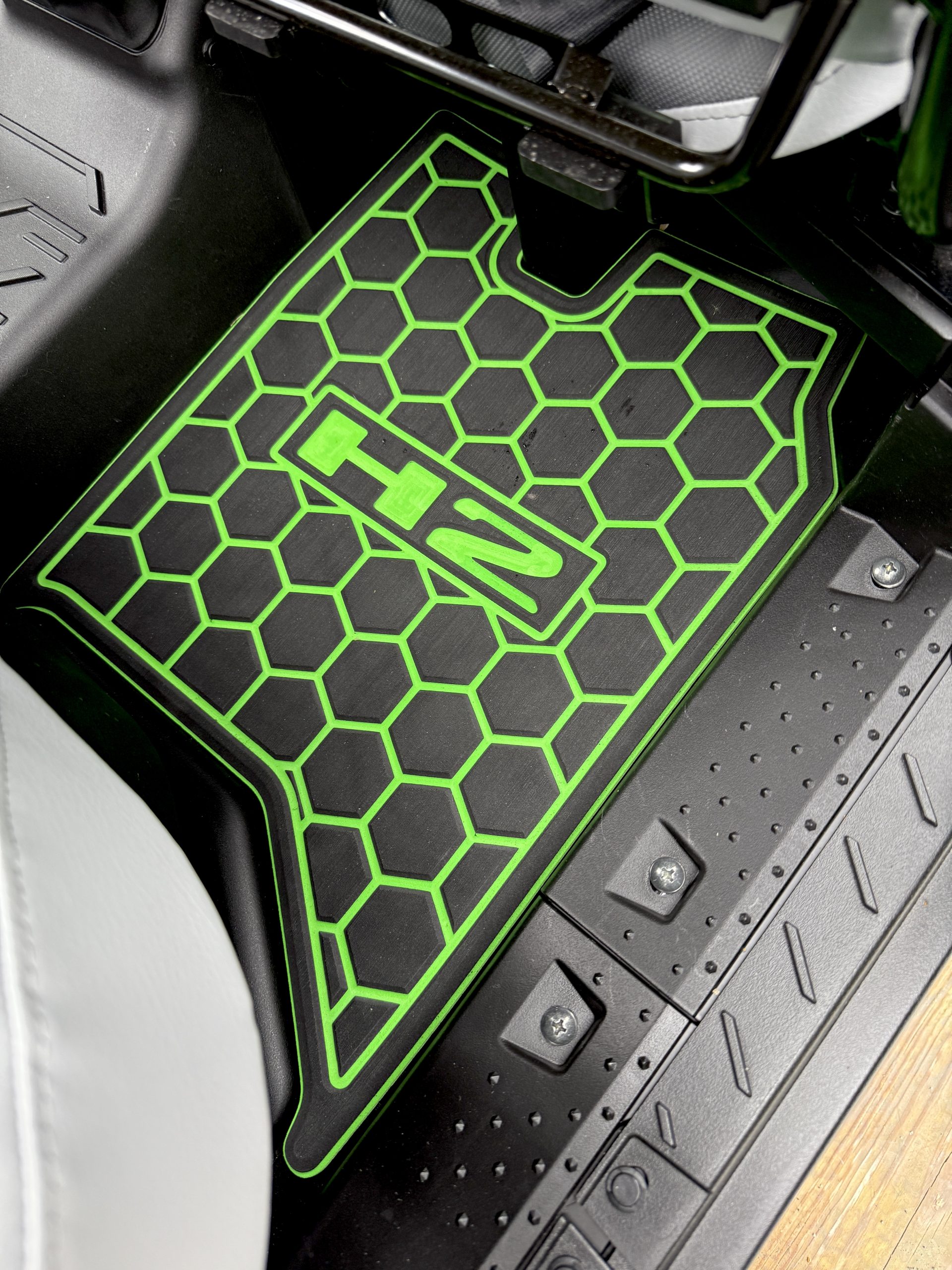 Kawasaki Teryx H2 '26 Floor Mats-Black/Island Green