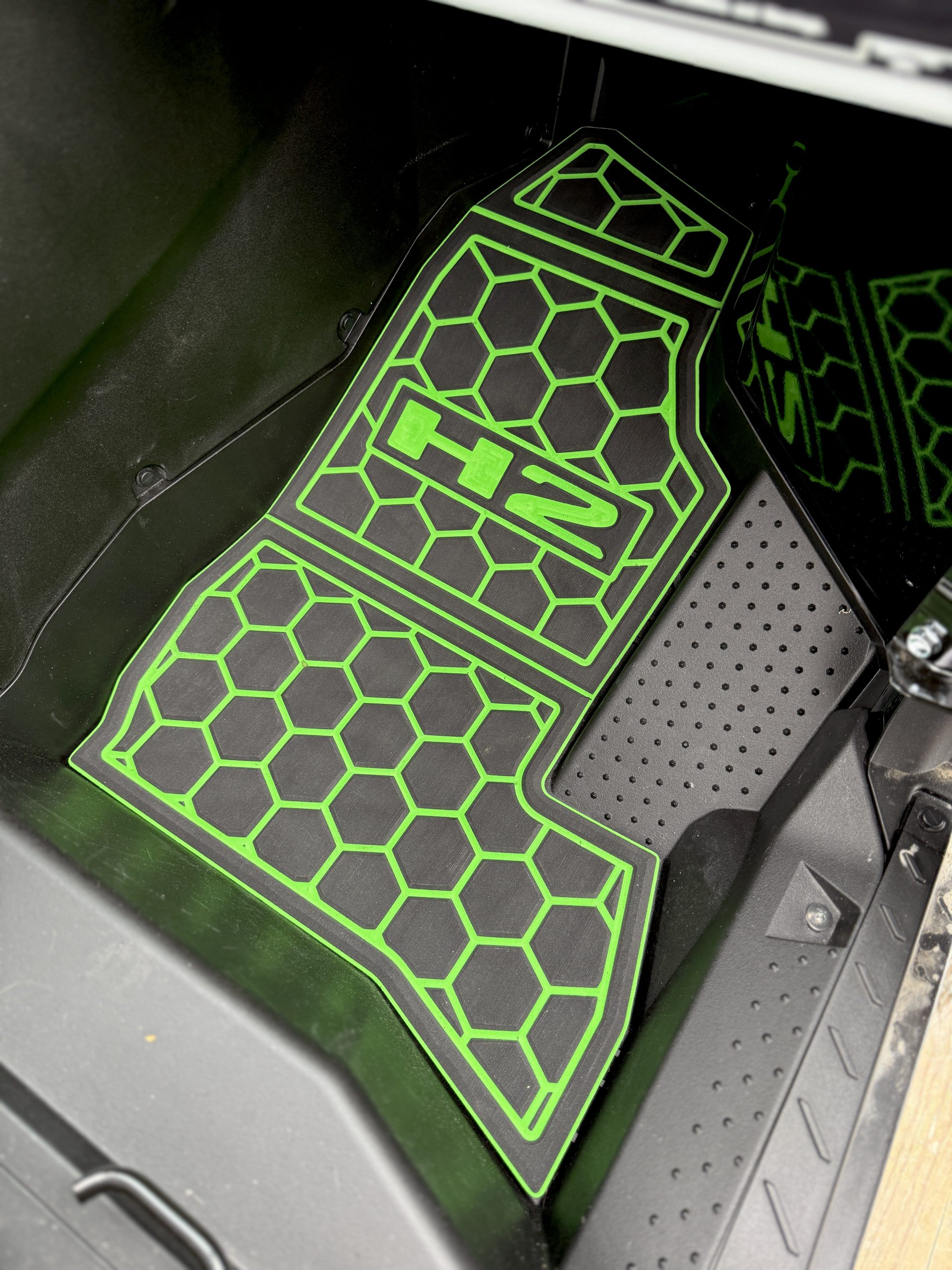 Kawasaki Teryx H2 '26 Floor Mats-Black/Island Green - Image 2