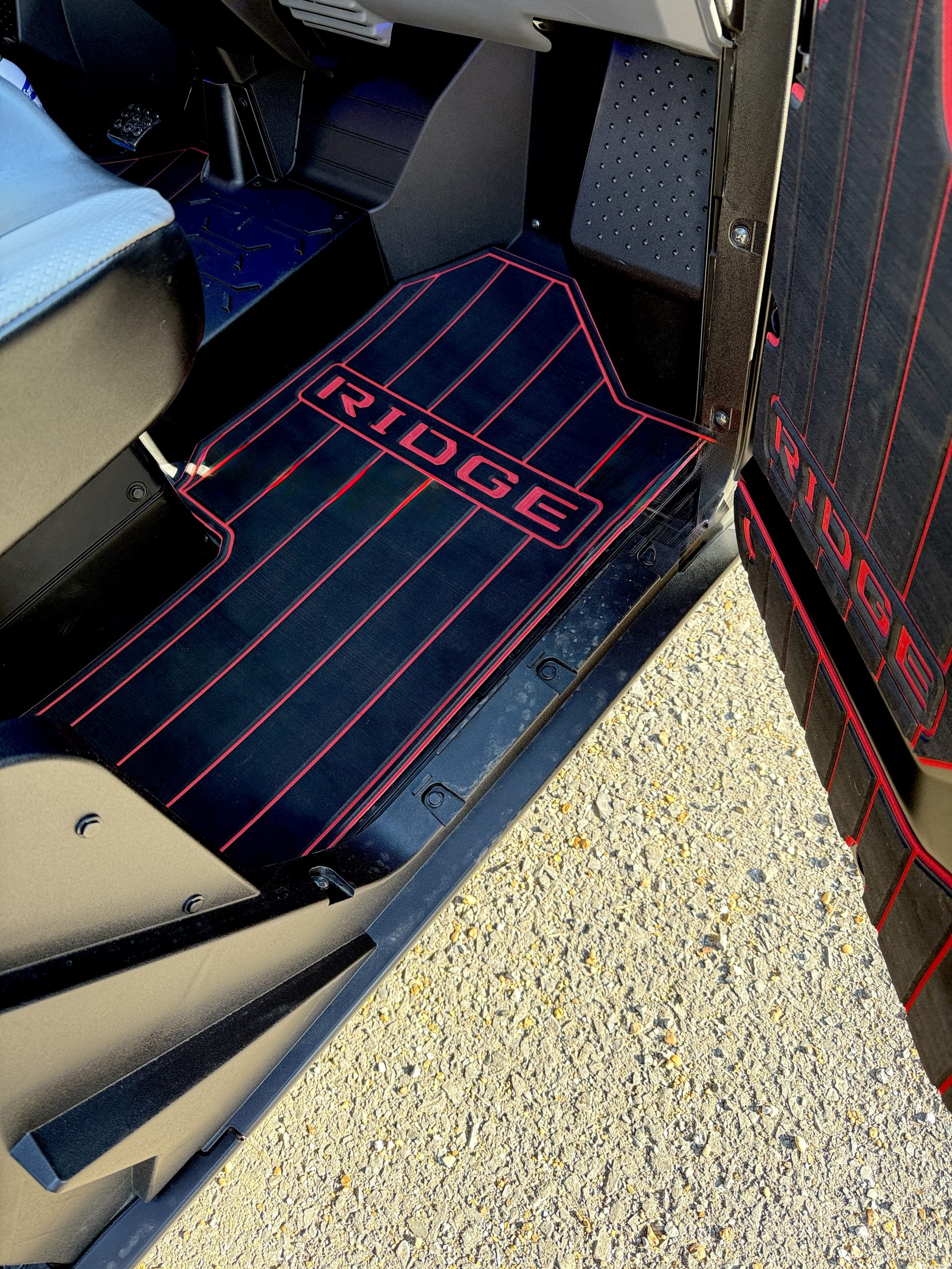 Kawasaki Ridge '24 and Up 4 Door Floor Mats-Black/Red - Image 2